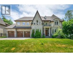 2B CARLUKE CRES, toronto, Ontario