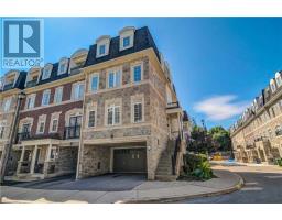 36 ROUTLIFFE LANE, toronto, Ontario