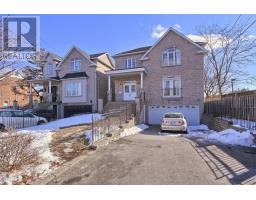 9 OTONABEE AVE, toronto, Ontario